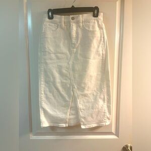 EUC: J.CREW White Denim Skirt, Size 25